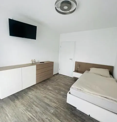 アパート Boardinghouse ギュータースロー